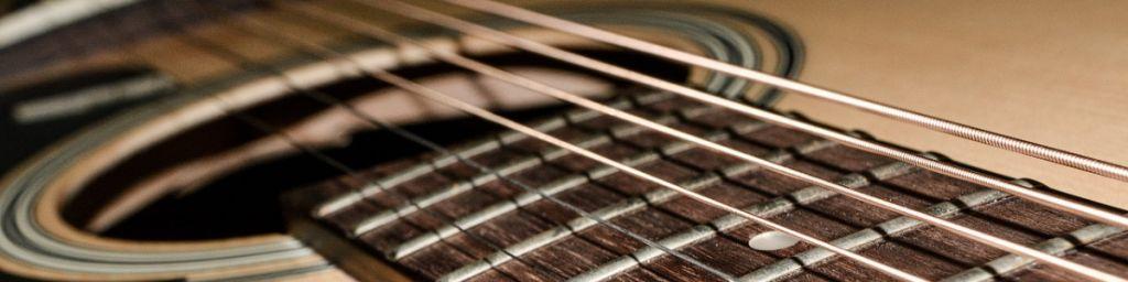 winding of acoustic guitar strings on electric